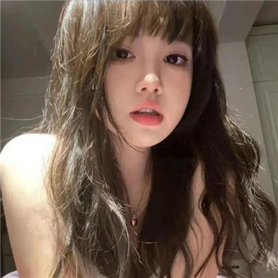 海底裸女